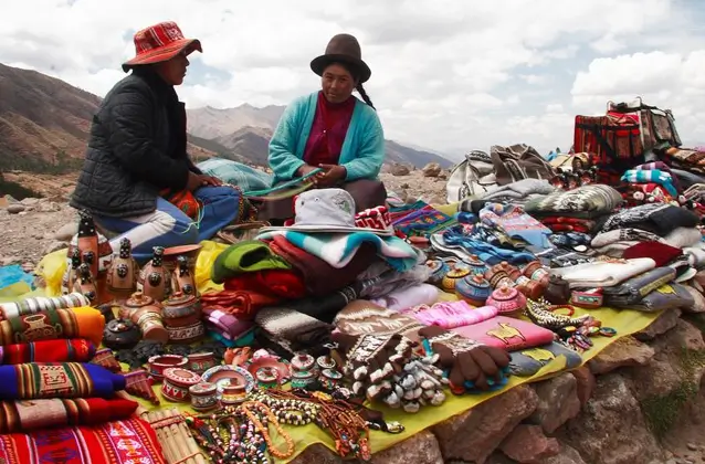cusco-city-tour-artesans